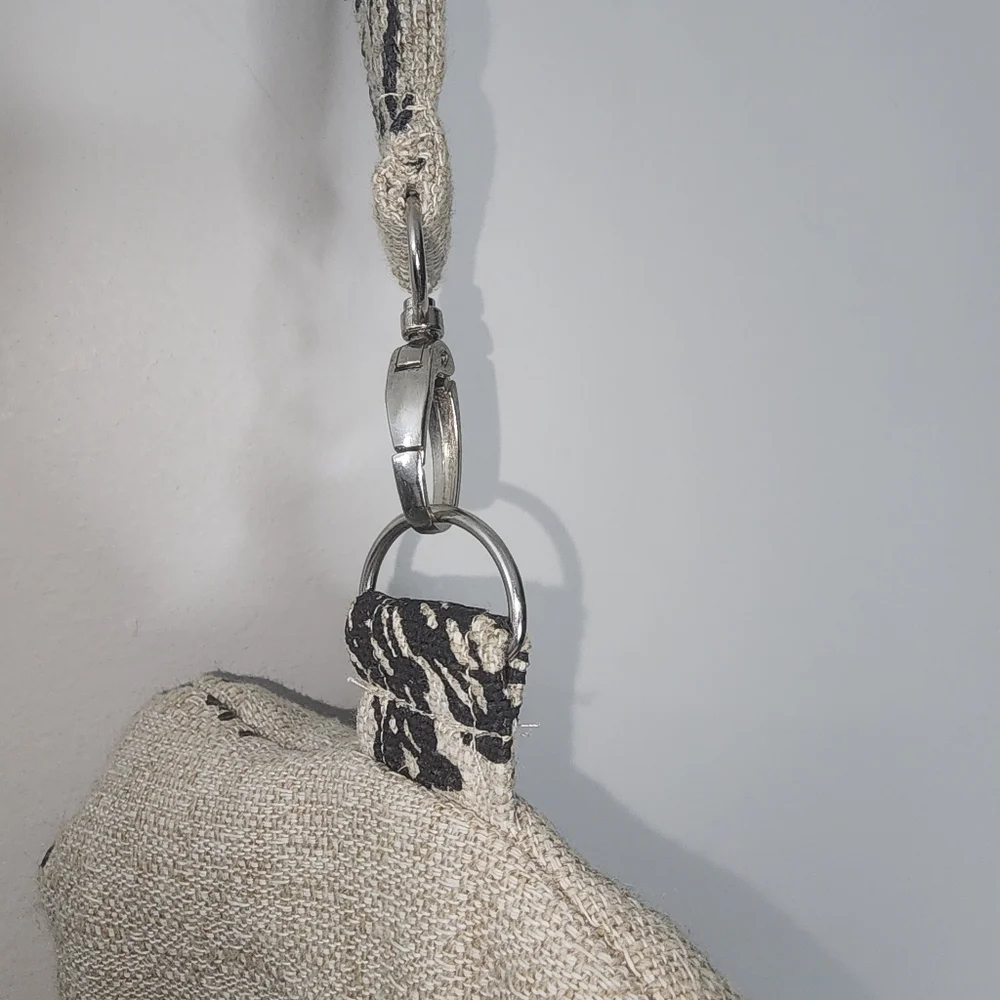 Monika Foster Floral Wrislet Clutch‎ Purse